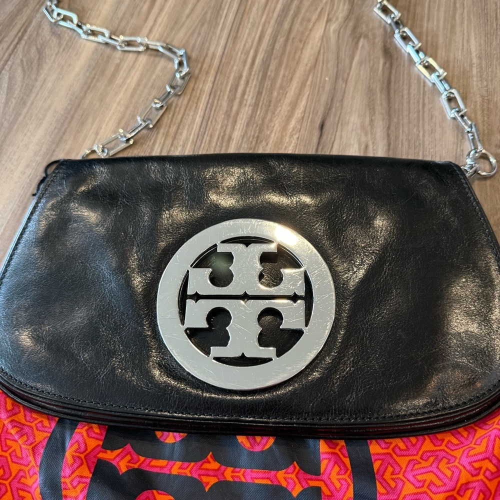 Tory Burch Black Leather Crossbody with Silver Logo and Chain - Picture 2 of 13
